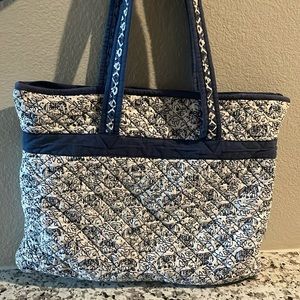 Pomegranate elephant tote 🐘 💕